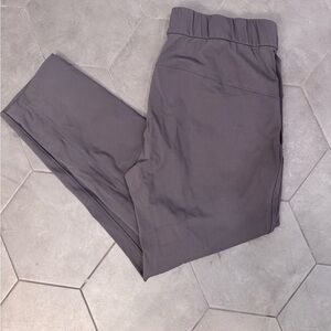 Grey Lululemon 'joggers' pants